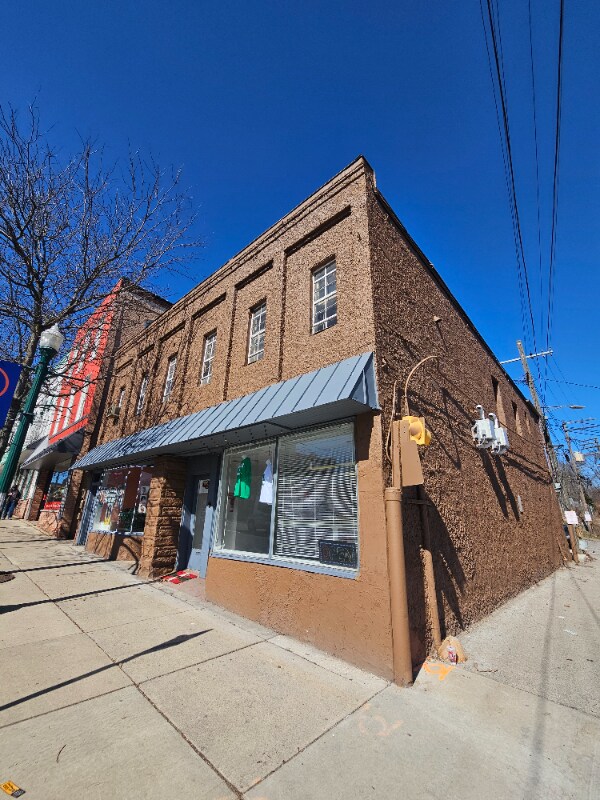 1BR + 1 Bath Loft at 10 W. Michigan Ave., #1, Ypsilanti, MI 48197