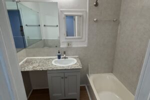 418Bathroom 418Bathroom